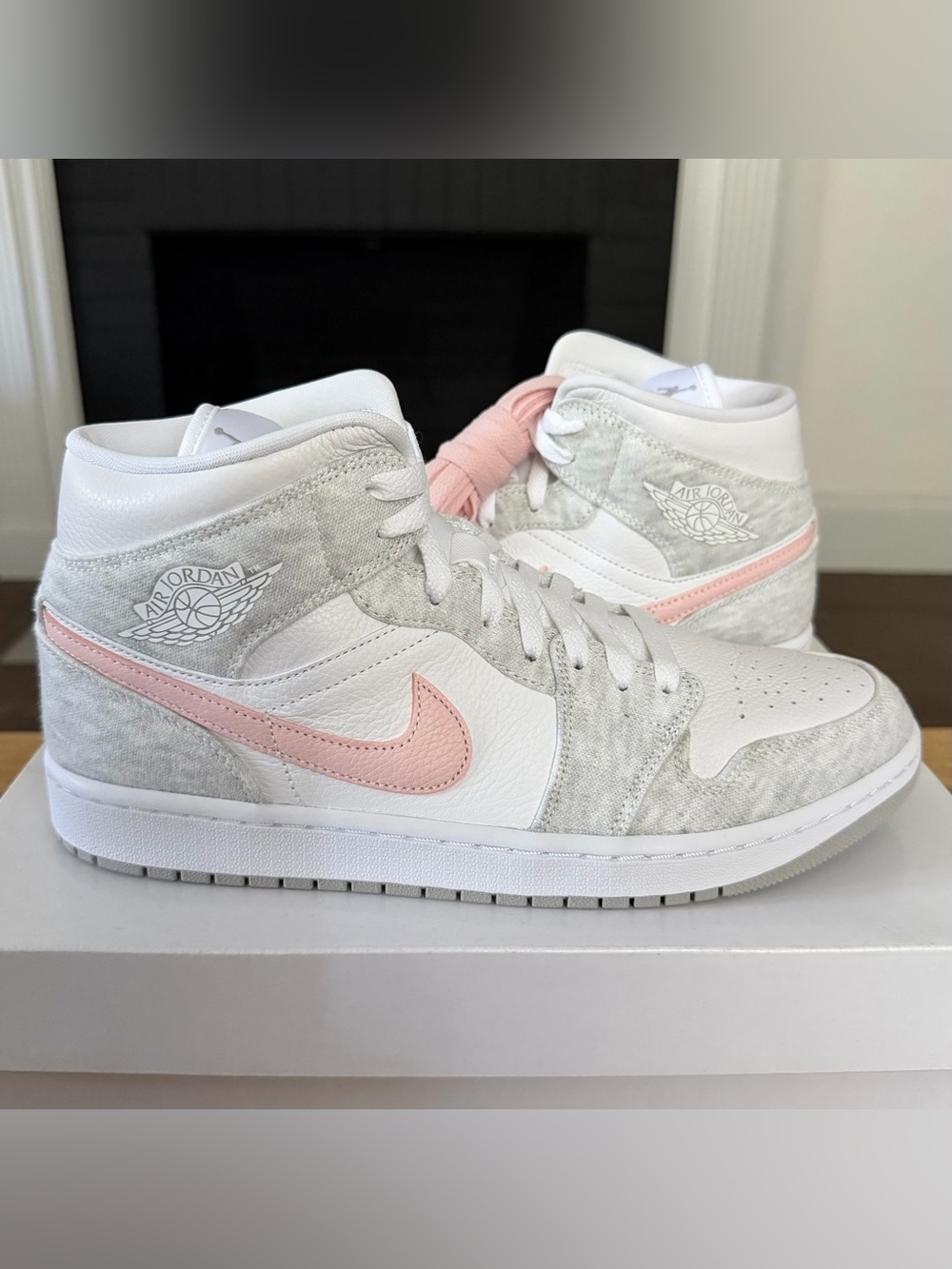 Air Jordan 1 Mid SE “Light Iron Ore” - Womens Size 12 - (DN4045-001)